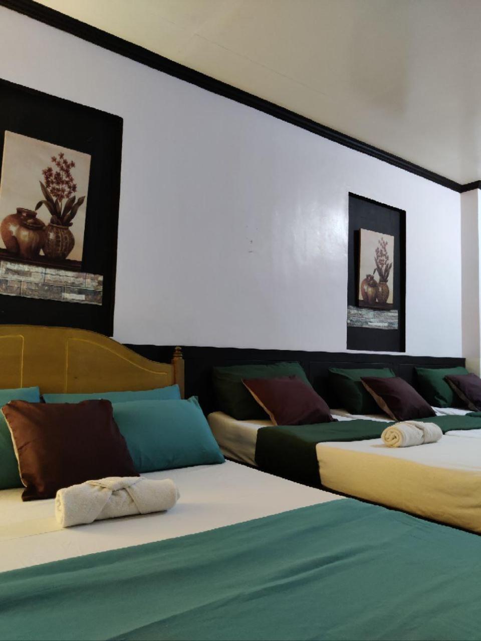 Center Parkway Pension House Калибо Экстерьер фото