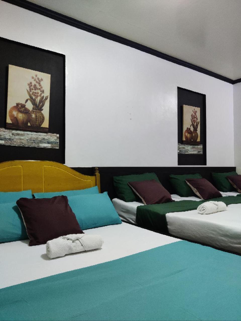 Center Parkway Pension House Калибо Экстерьер фото