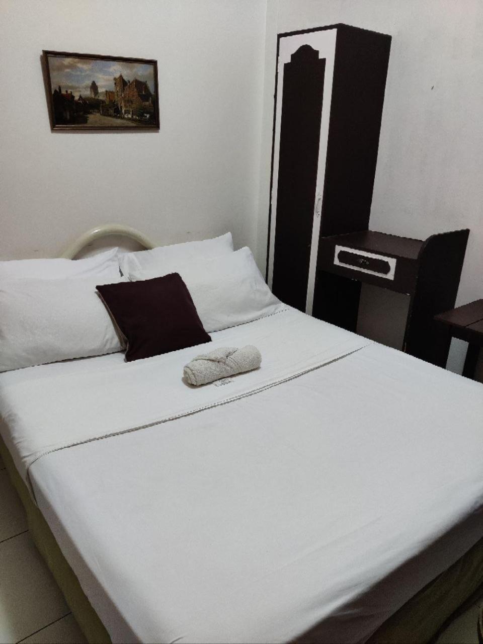 Center Parkway Pension House Калибо Экстерьер фото