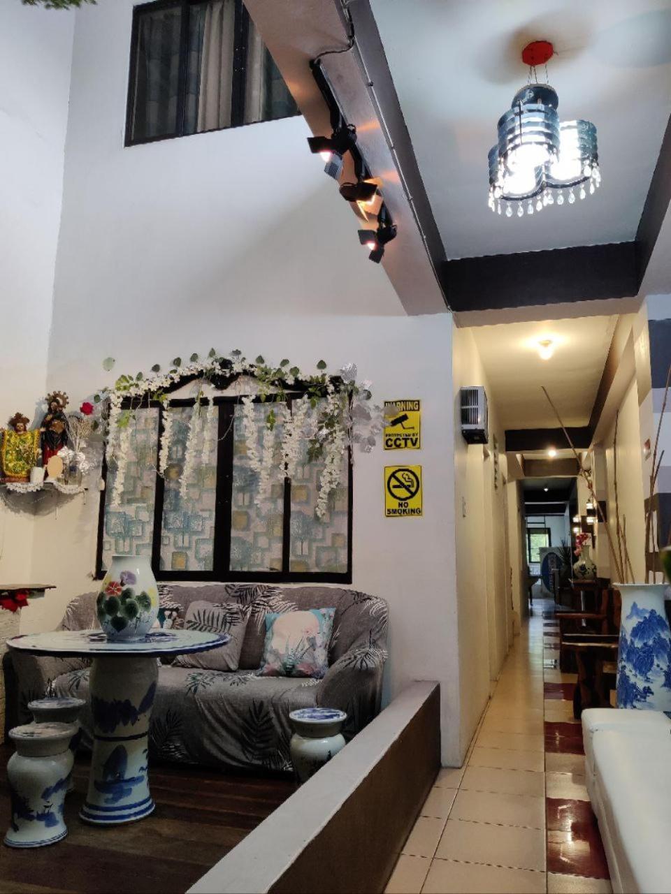 Center Parkway Pension House Калибо Экстерьер фото