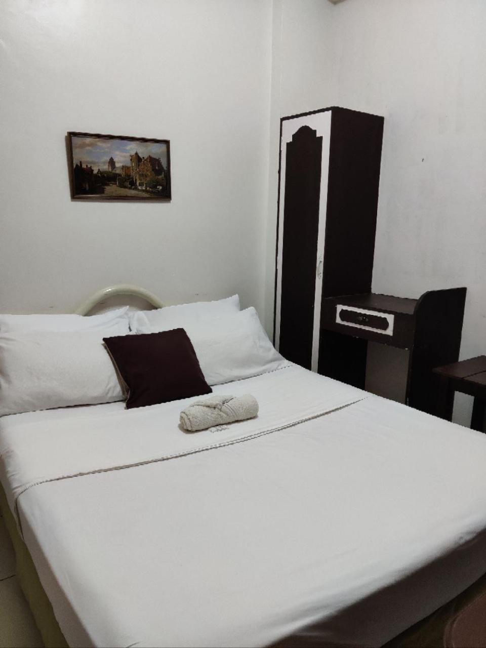 Center Parkway Pension House Калибо Экстерьер фото