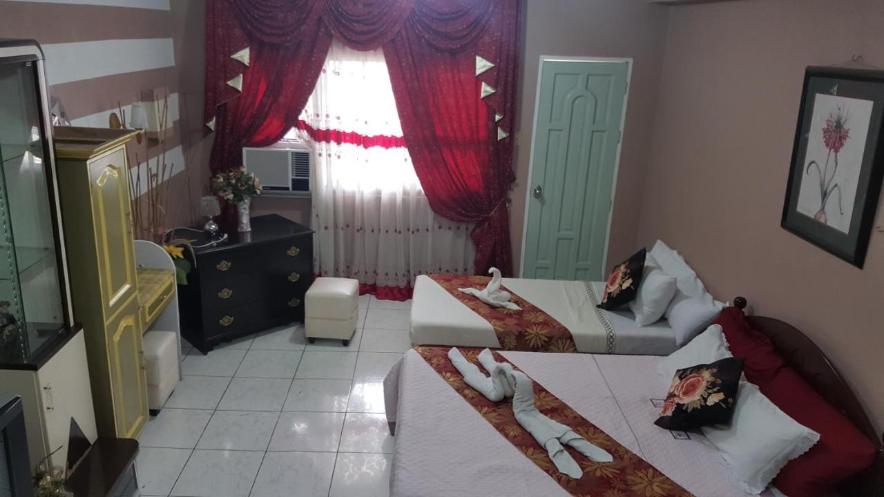 Center Parkway Pension House Калибо Экстерьер фото