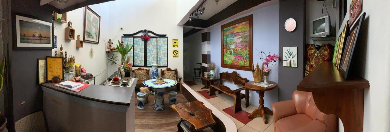 Center Parkway Pension House Калибо Экстерьер фото
